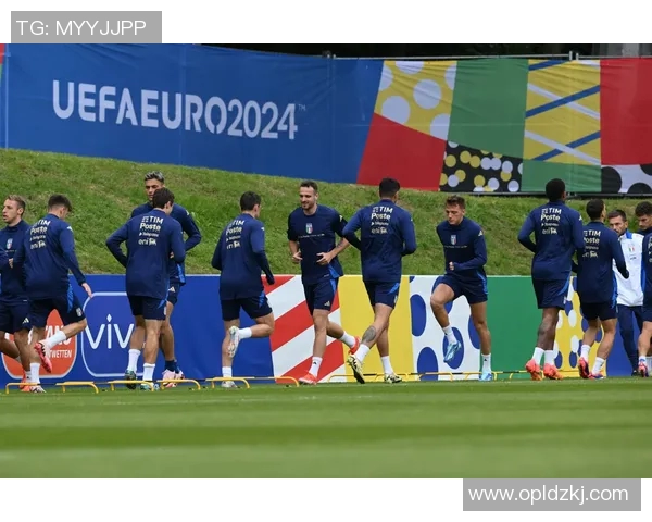 2012年欧洲杯半决赛德国队遭遇意大利队的精彩对决与历史回顾