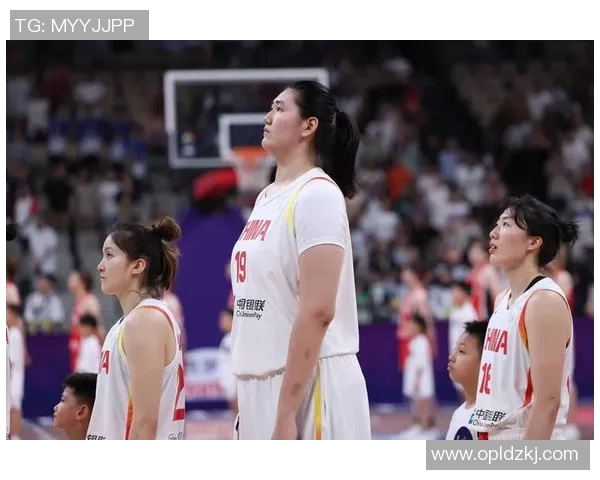 中国女子篮球队对阵日本女子篮球队的精彩对决与赛场背后的故事